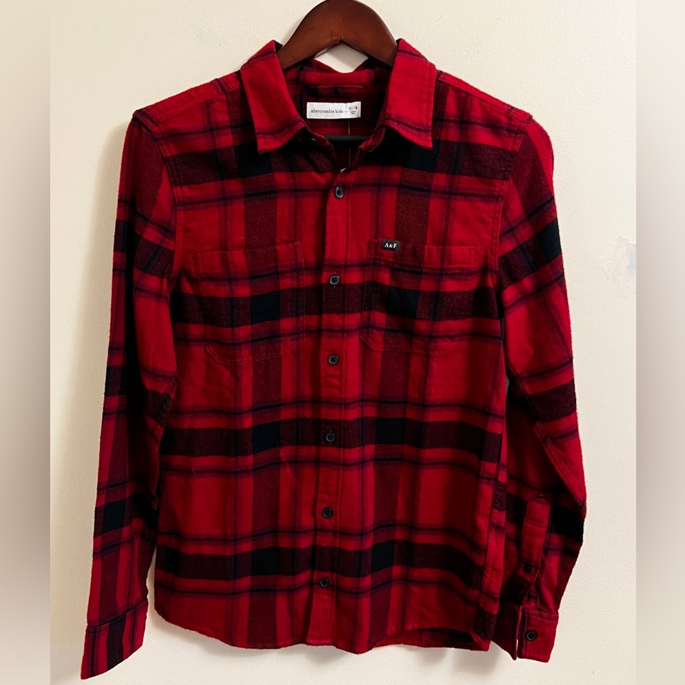 NWT Abercrombie & Fitch Youth Red Plaid Button Down 100% Cotton Shirt Size 13/14